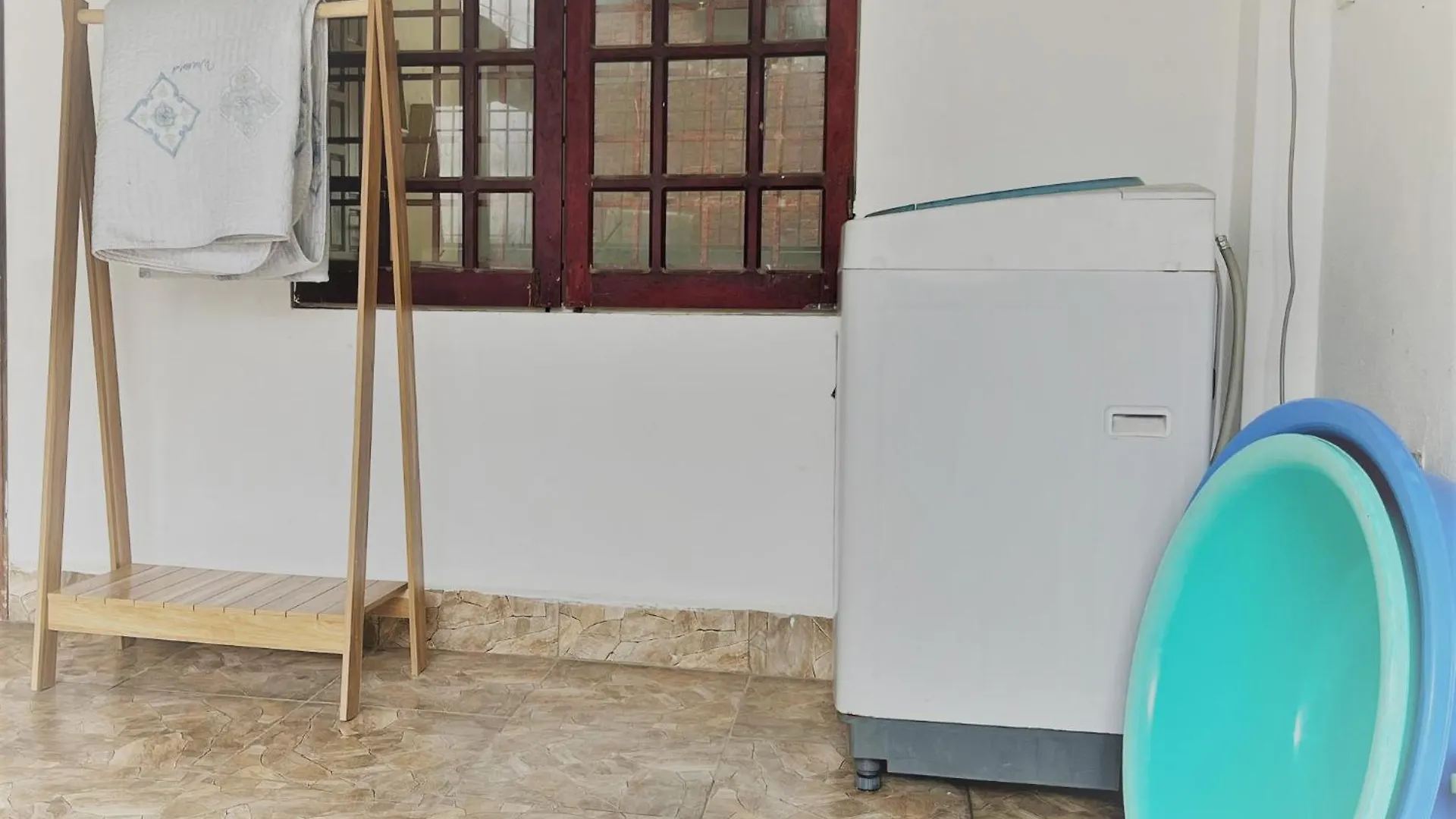 Ha Linh Apartment 岘港 0*,  越南